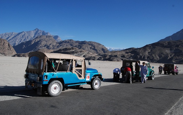 Jeep Safari Tours To Pakistan