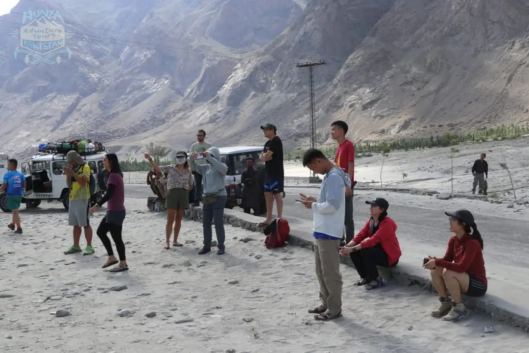 on the way k2 base camp trek jeeps