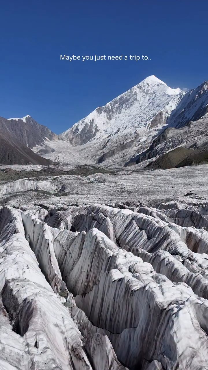 Passu Glacier & Cathedral Peaks